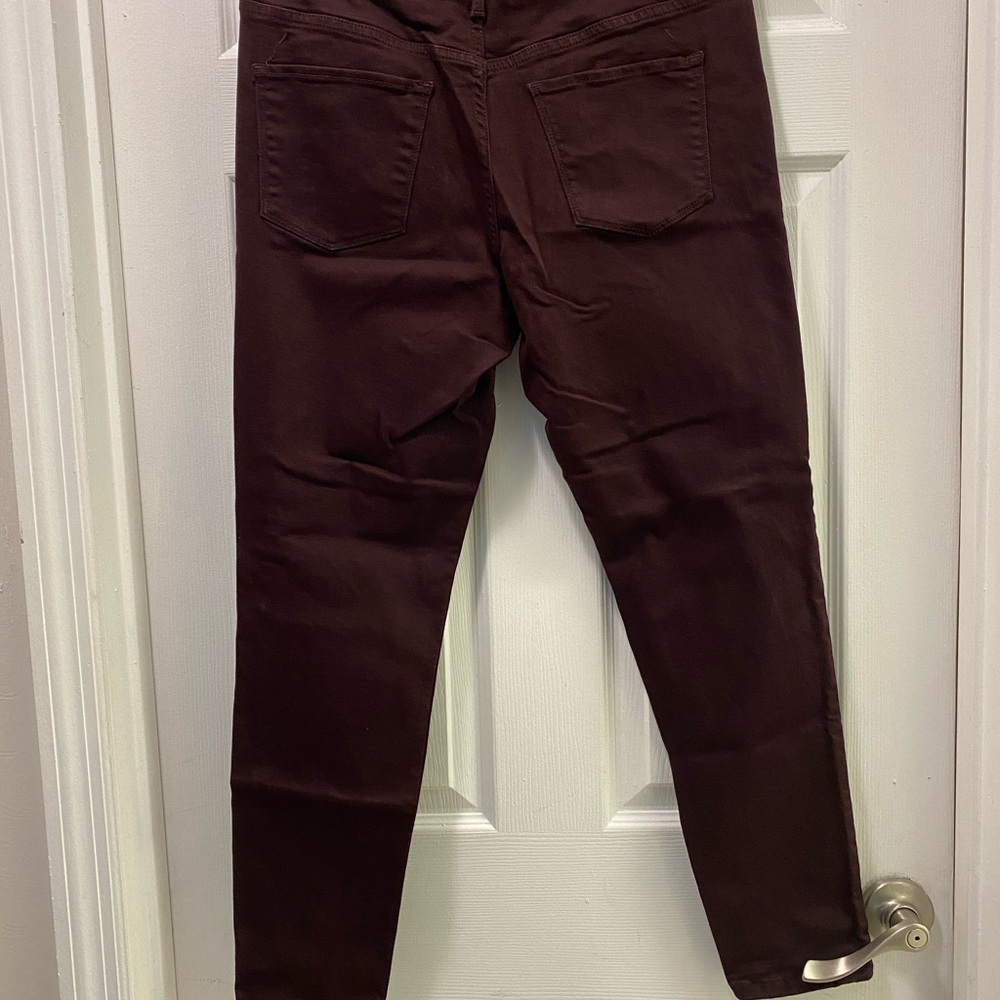 Burgundy skinny jeans ✨🌟 - Picture 3 of 4